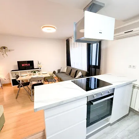 Escultor Del Pilar Comotucasa * סרגוסה