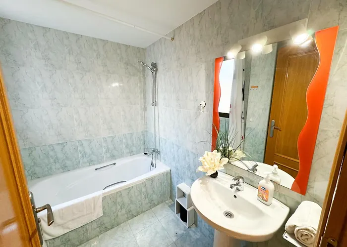 Escultor Del Pilar Comotucasa *